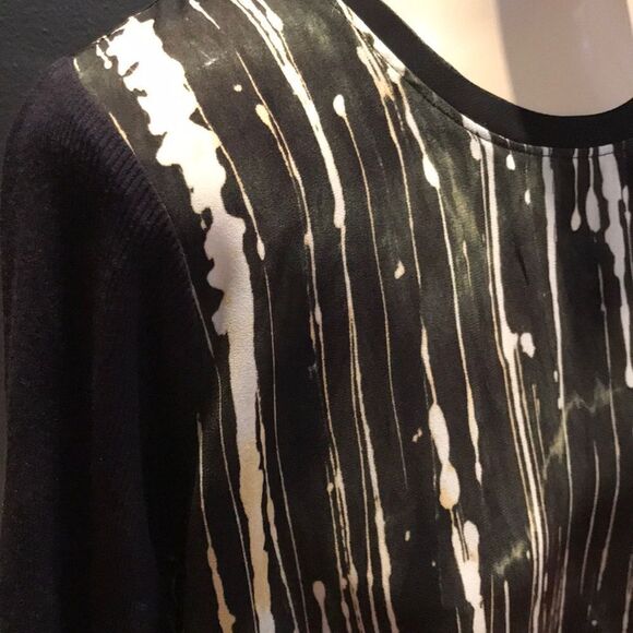 Simply Vera silky black print top, medium - Picture 2 of 5